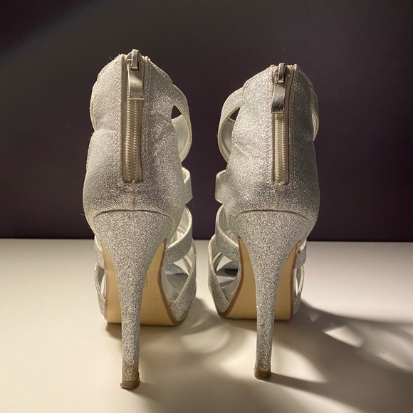 Talons hauts - Picture 5 of 5